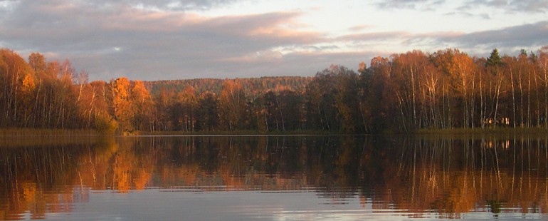 Vackra Valle byter färgskala om hösten ...